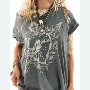 Magnolia Pearl Sovereign Heart T-Shirt